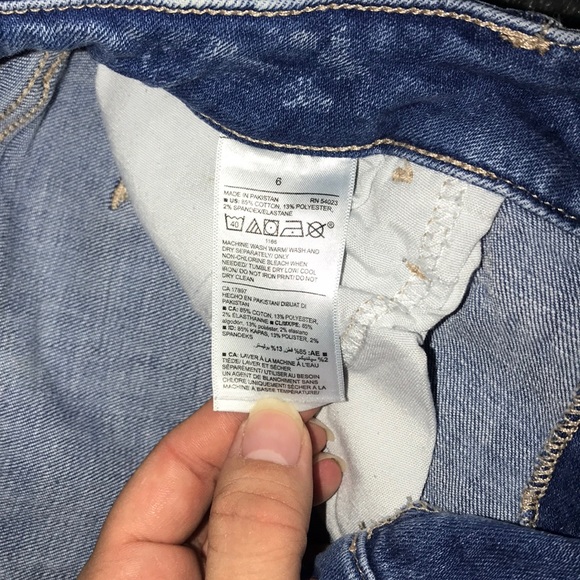 Old Navy Rockstar Jeans - Picture 6 of 6